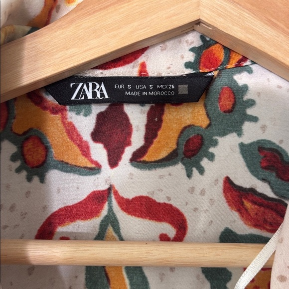 Zara Printed Wrap Blouse – Size Small - Picture 5 of 6